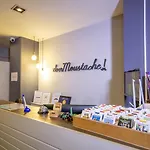 Don Moustache Boutique Hostel *