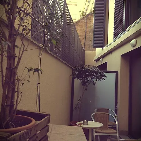 Don Moustache Boutique Hostel Barcelona
