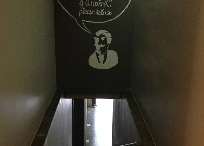 Don Moustache Boutique *