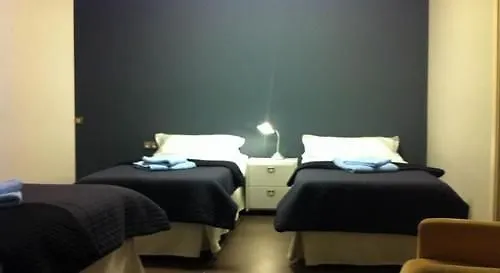 Don Moustache Boutique אכסניה *